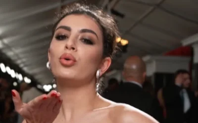 Charli XCX Lanza Álbum en TikTok: Impacto en Streaming